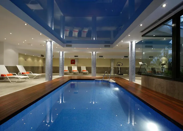 Hotel dichtbij College: Apartamentos Marina Turquesa