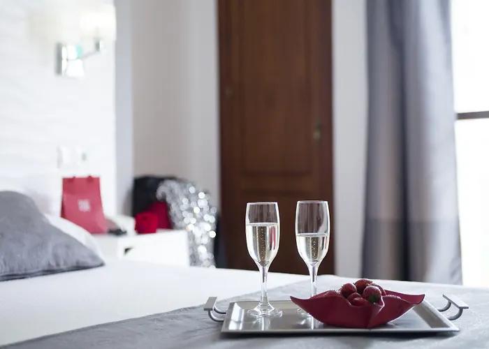 Hostal Alhambra - Adults Only